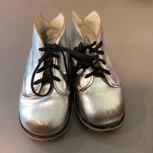 Zimmerman toddler boots size 6